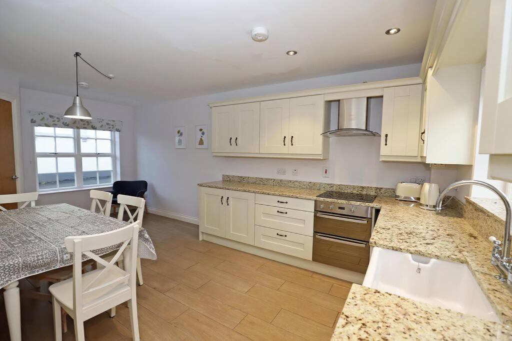 Royal Hillsborough Village Luxury Townhouse المظهر الخارجي الصورة